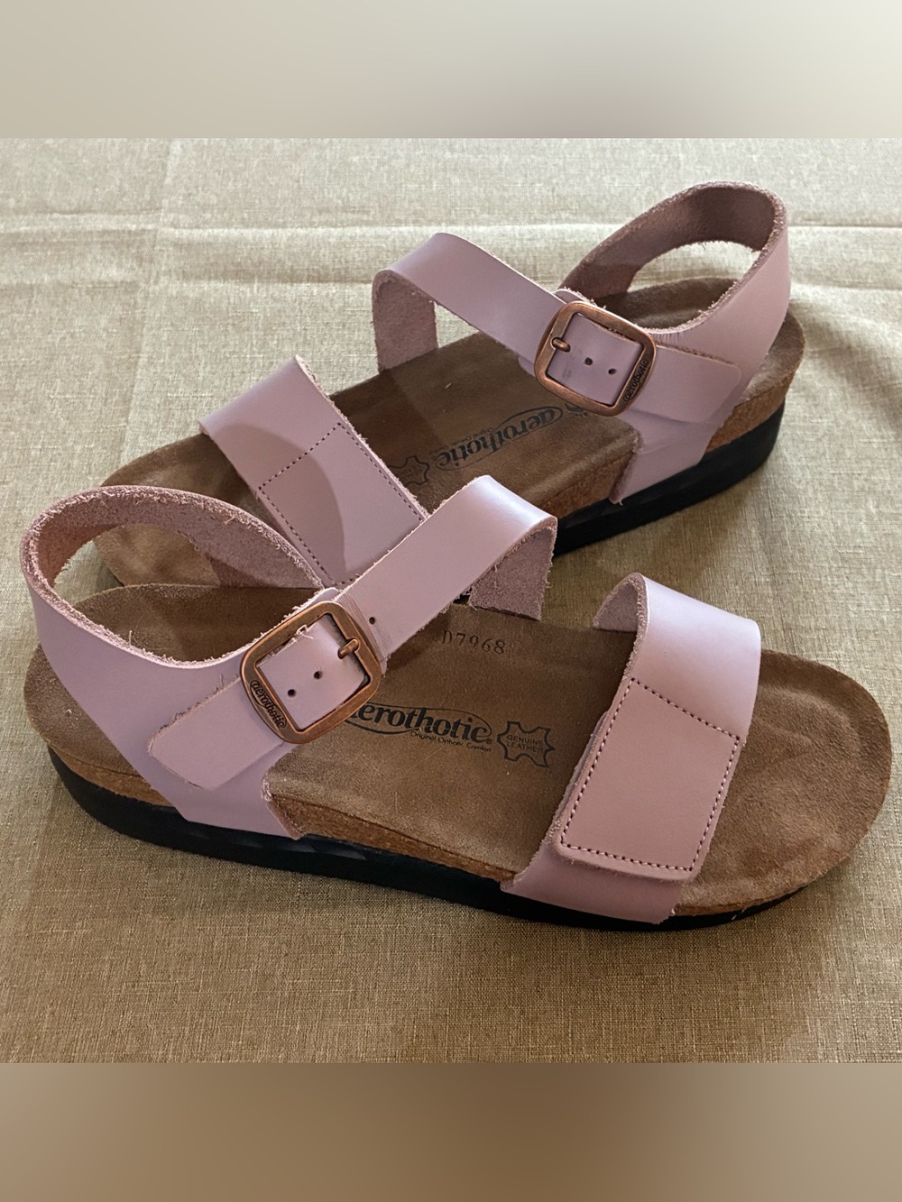 Aerothotic Serena Light Purple Leather Orthopedic Sandals Comfort Boho 7 7.5 EUC